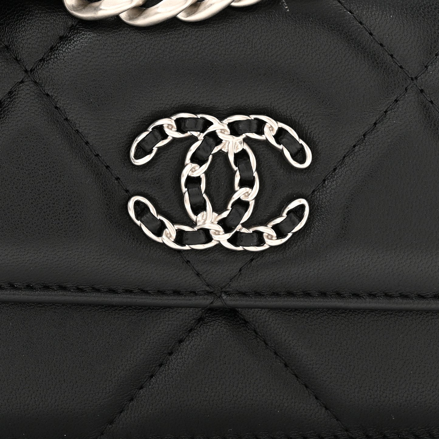 Lambskin Quilted Chanel 19 Flap Phone Holder With Chain Black