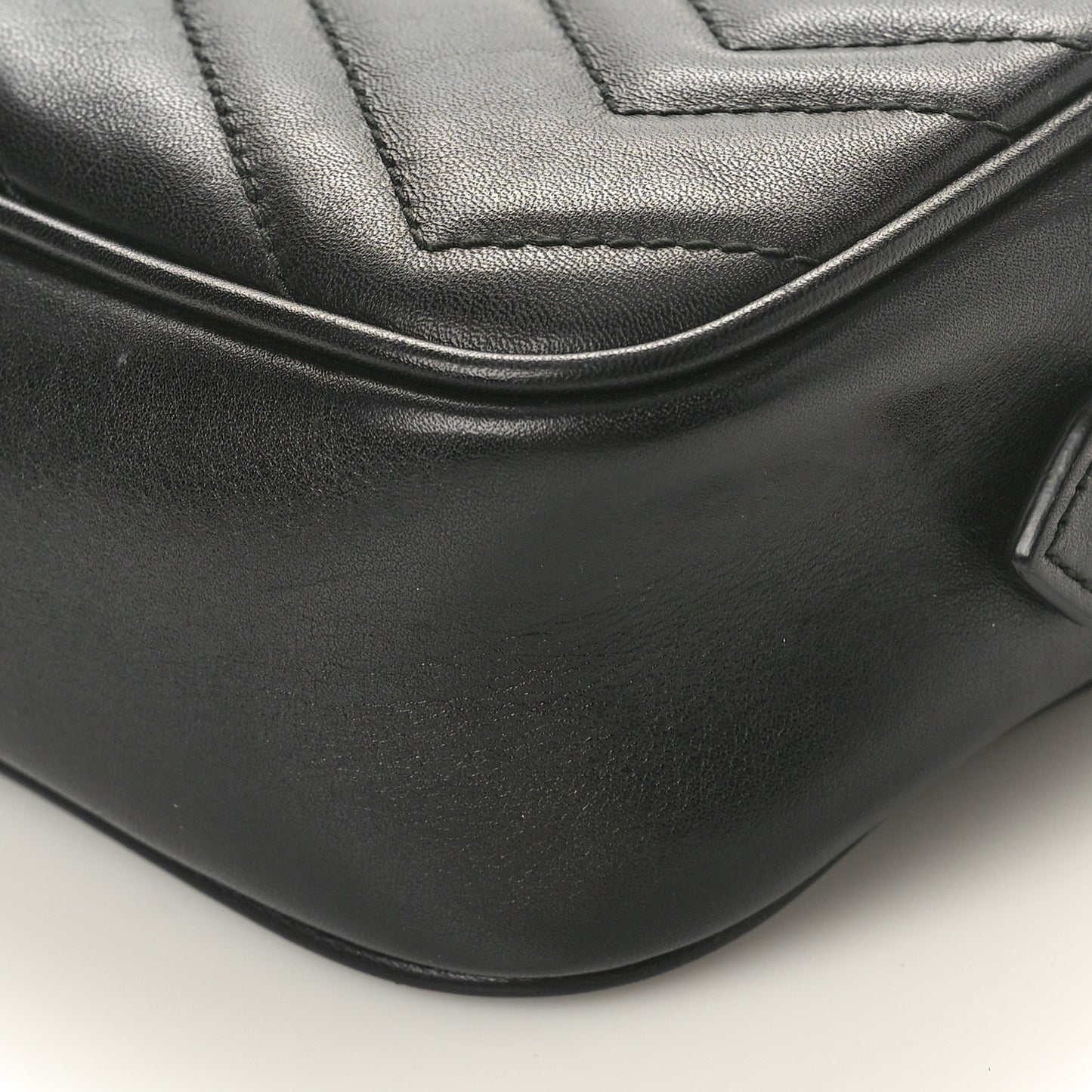 Calfskin Matelasse Mini GG Marmont Chain Shoulder Bag Black