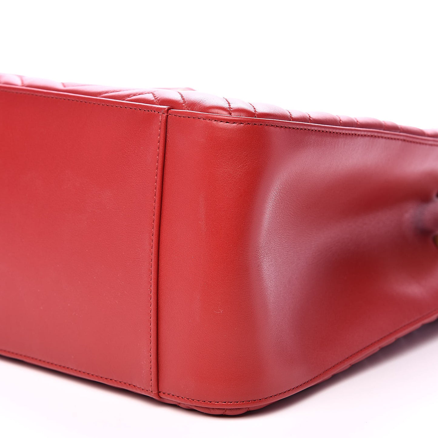 Calfskin Matelasse Medium GG Marmont Shoulder Tote Bag Hibiscus Red