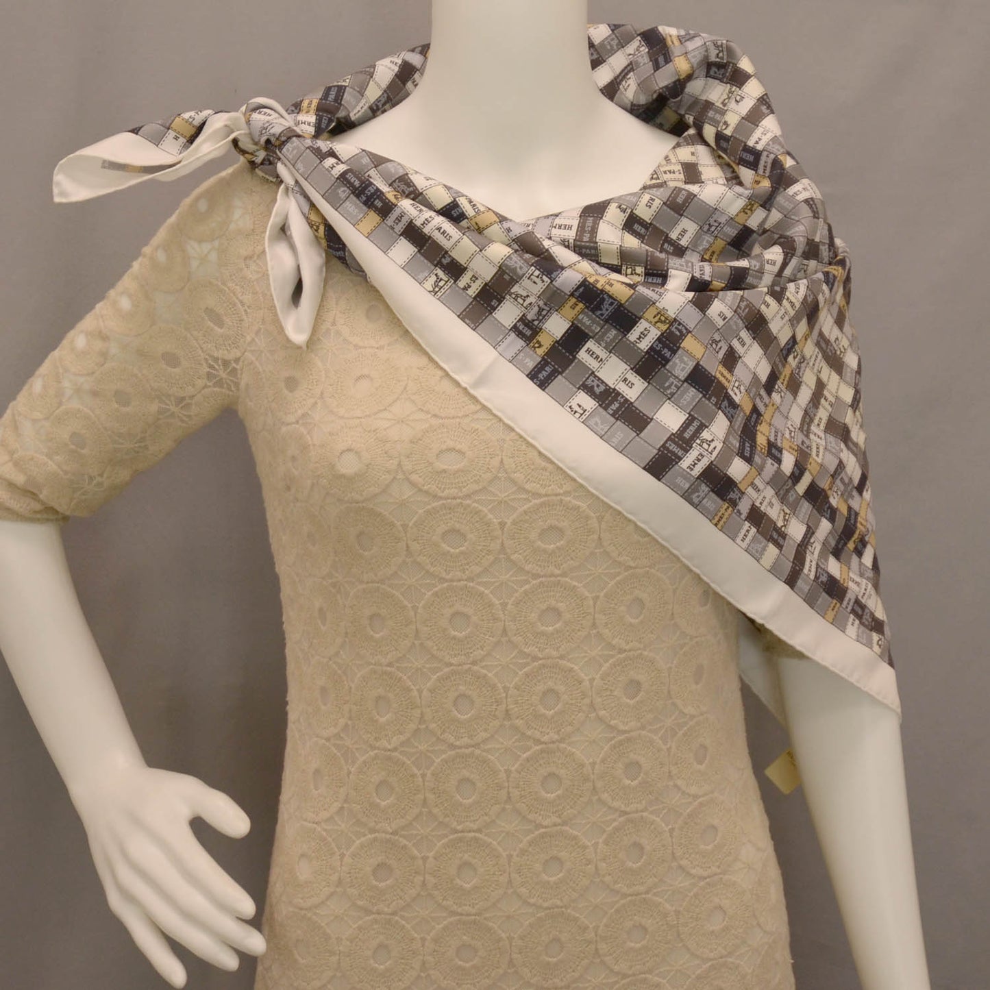 Silk Bolduc Au Carre Scarf 90 Blanc Gris
