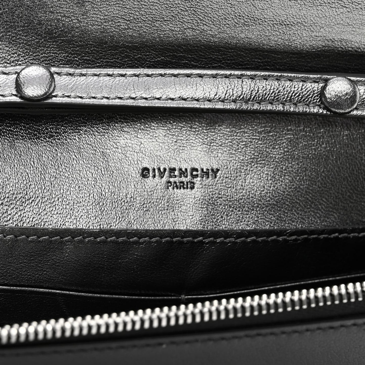 Lambskin Emblem Chain Wallet Black