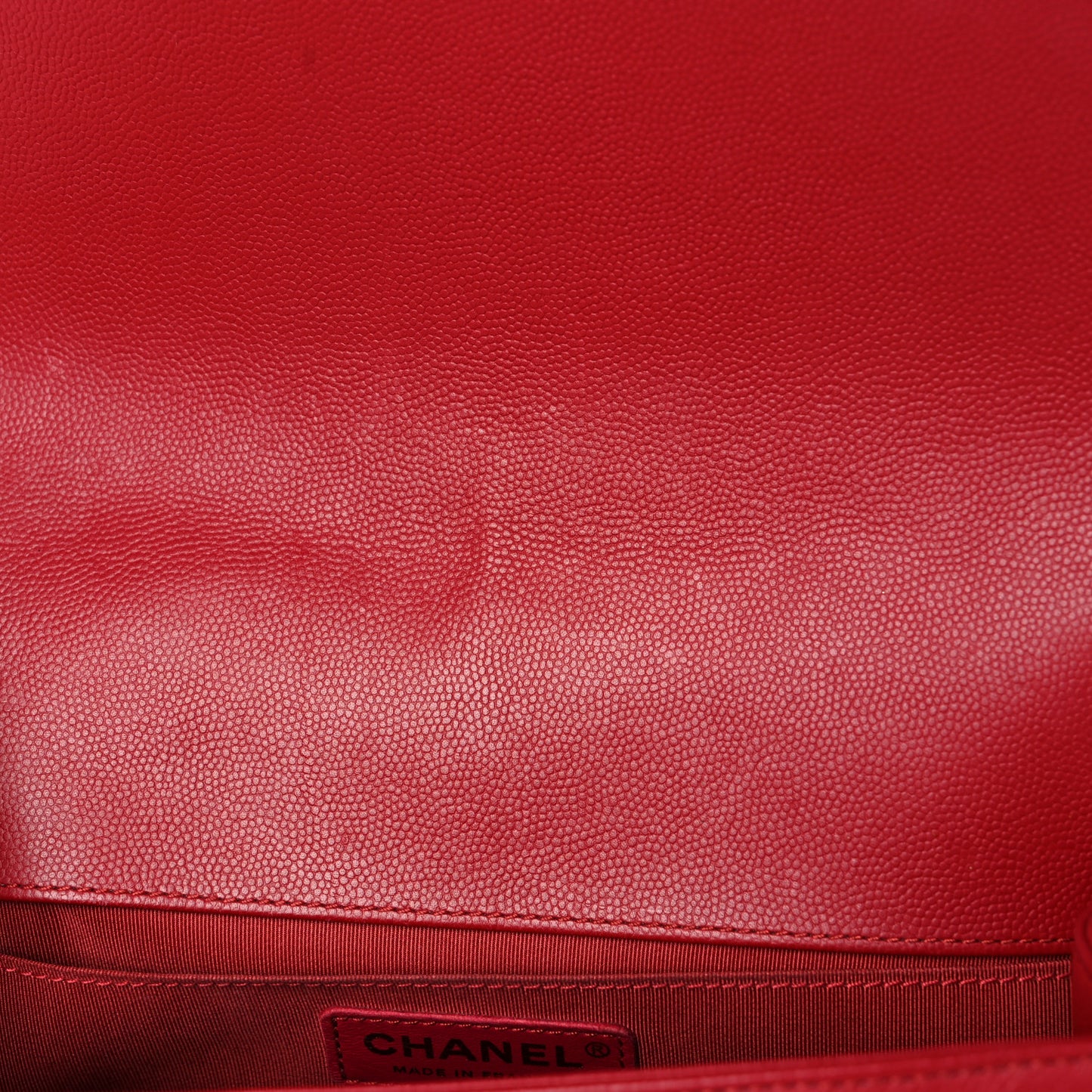 Caviar Quilted Medium Boy Flap Red