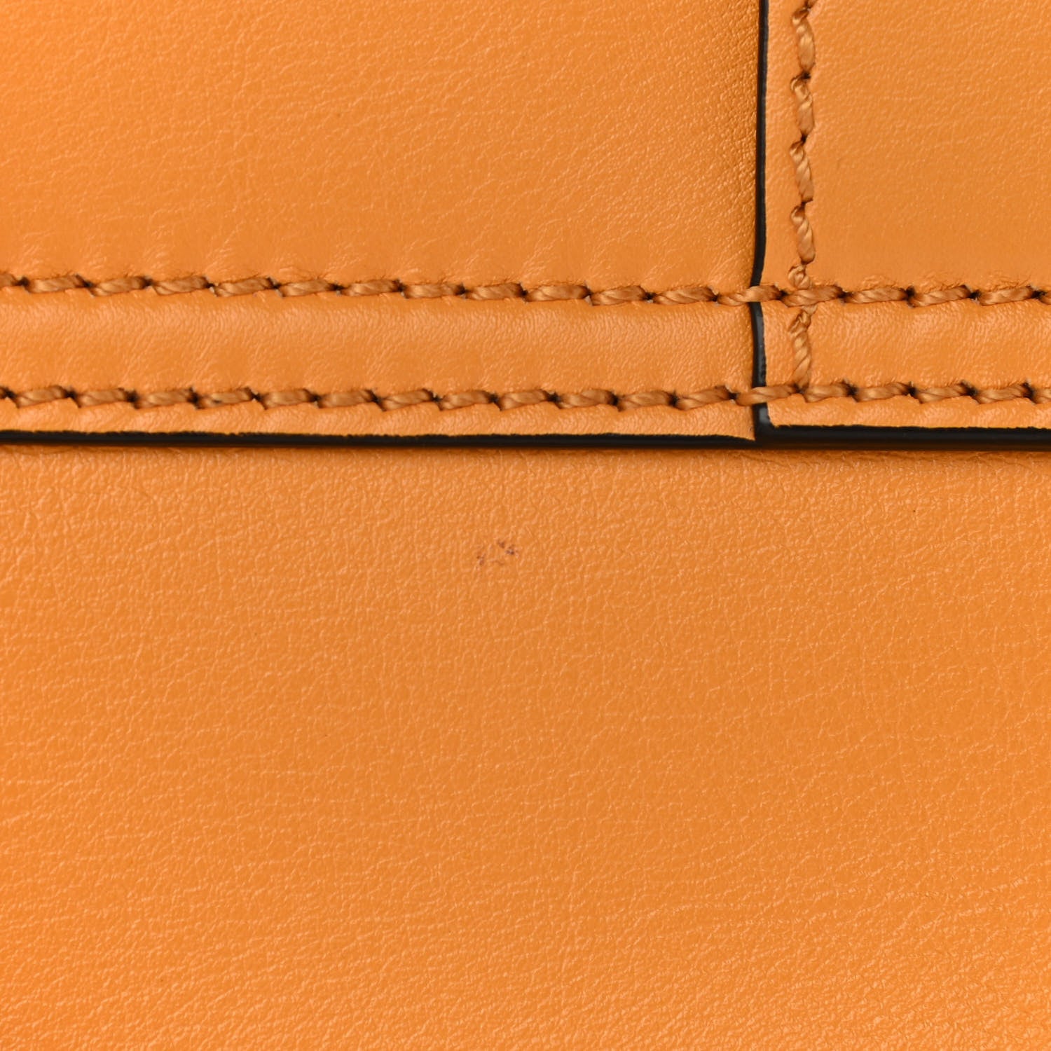 Valentino Garavani Vitello B-Rockstud Flap Mandarin Sorbet 11 of 11