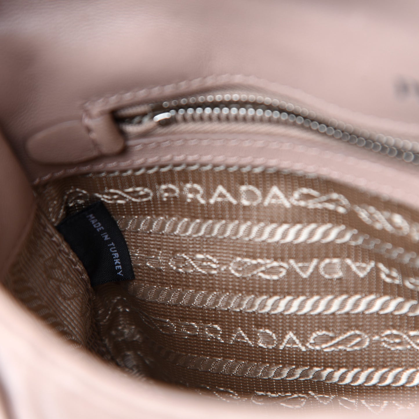 Nappa Gaufre Small Chain Flap Shoulder Bag Cipria
