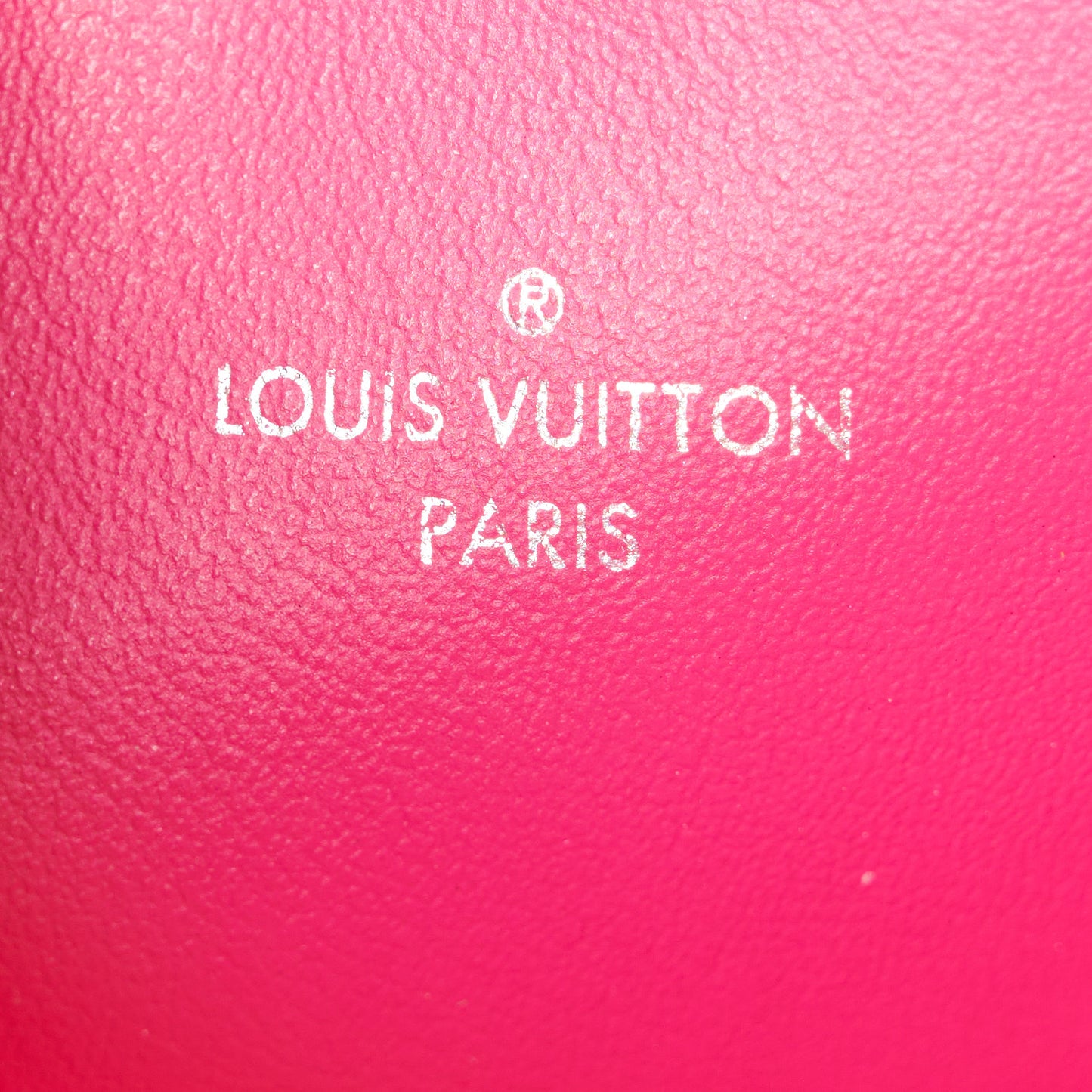 Epi Pochette Felicie Black Hot Pink