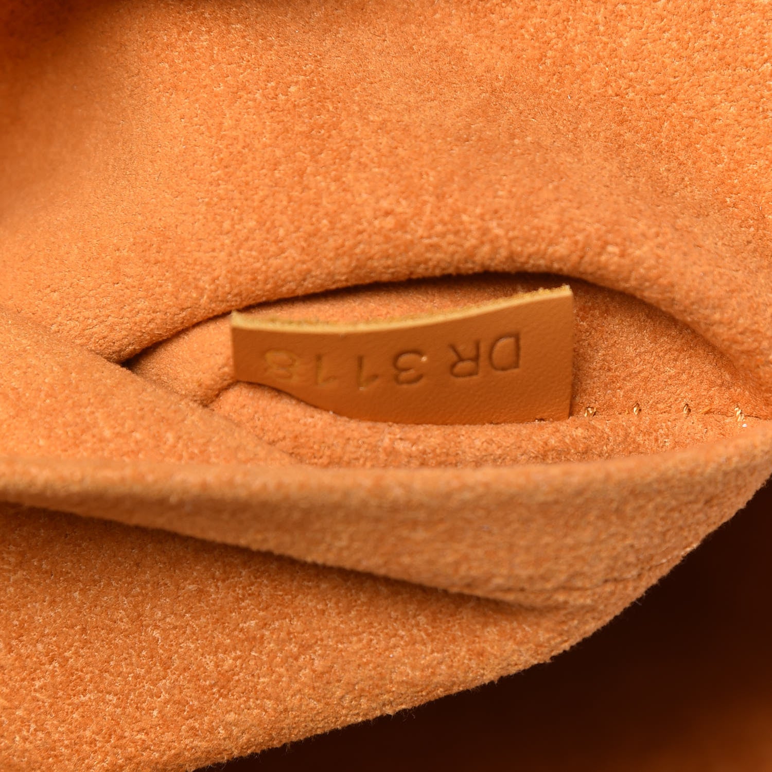 Louis Vuitton Monogram Beaubourg MM Safran Imperial 8 of 11