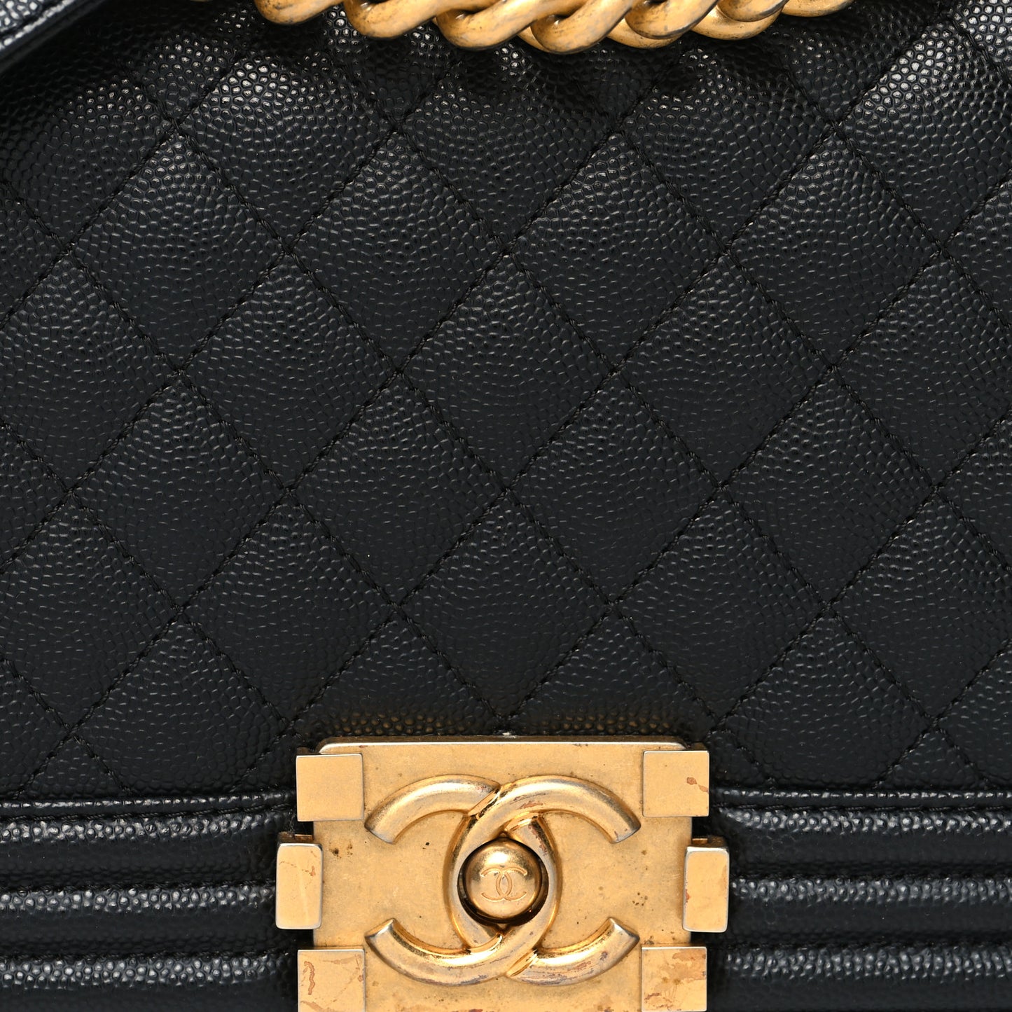 Caviar Quilted Medium Boy Flap Black