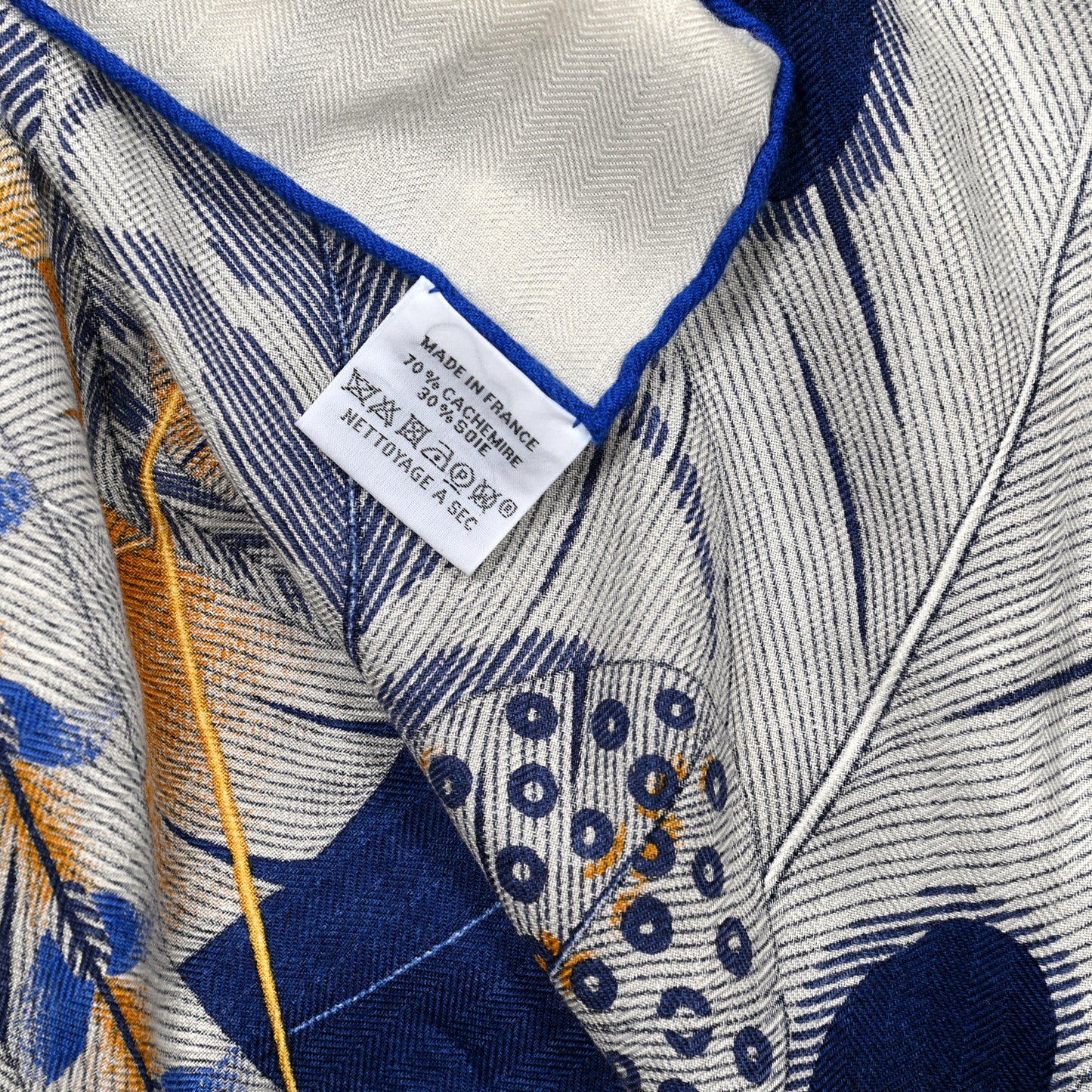 Cashmere Silk Plumes En Fete Shawl 140 White Bleu Gold