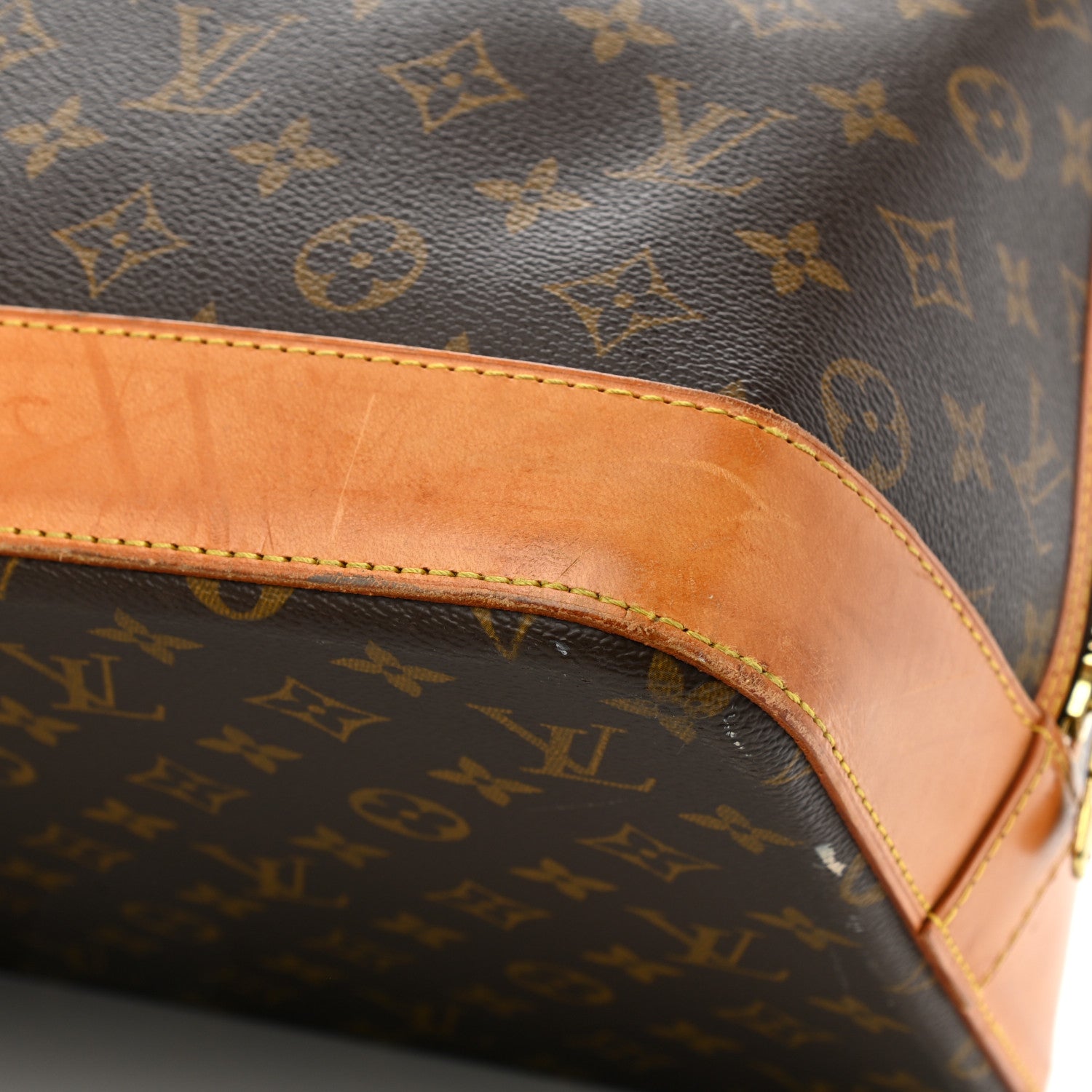 Louis Vuitton Monogram Alma Voyage MM 14 of 20