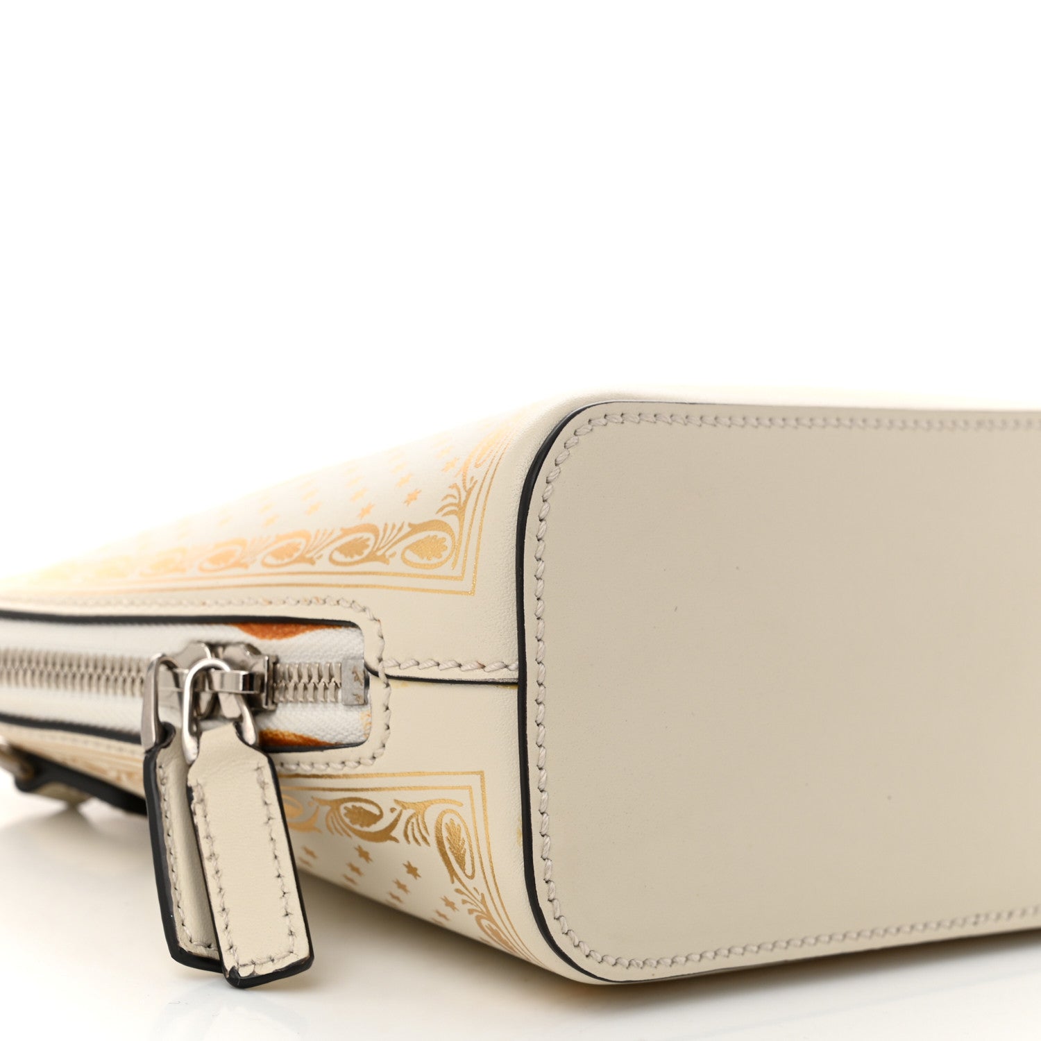 Gucci X SEGA Calfskin GUCCY Stars Mini Dome Shoulder Bag Mystic White Gold 9 of 13