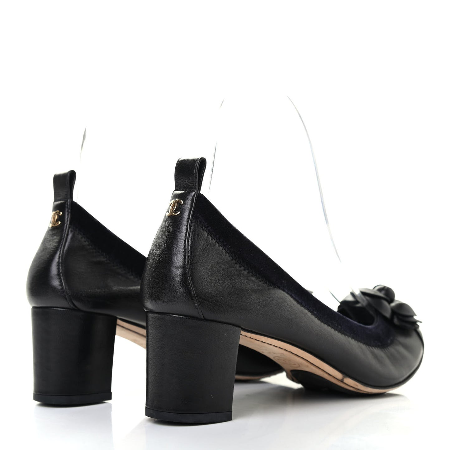 Lambskin Elastic Stretch Camellia Pumps 37 Black