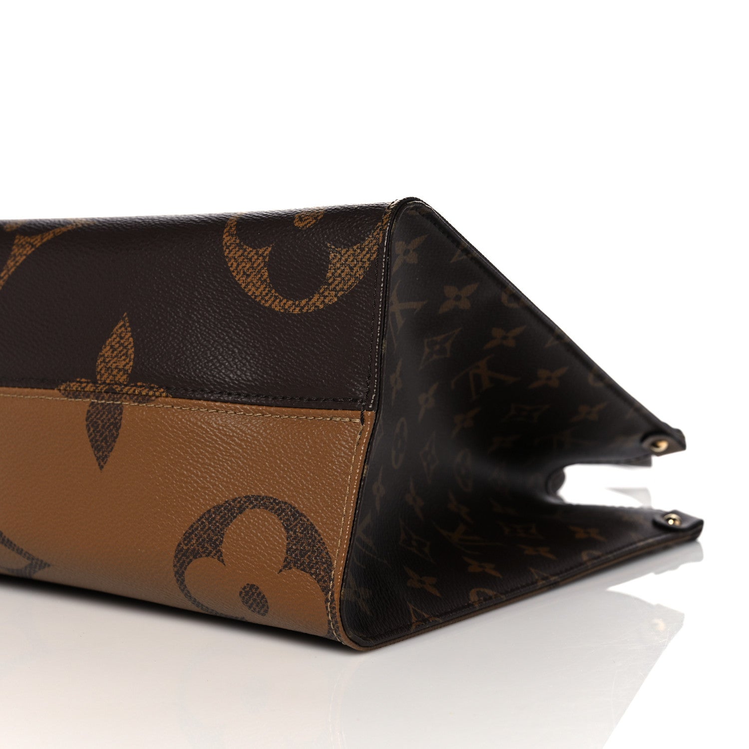 Louis Vuitton Reverse Monogram Giant Onthego MM 9 of 11