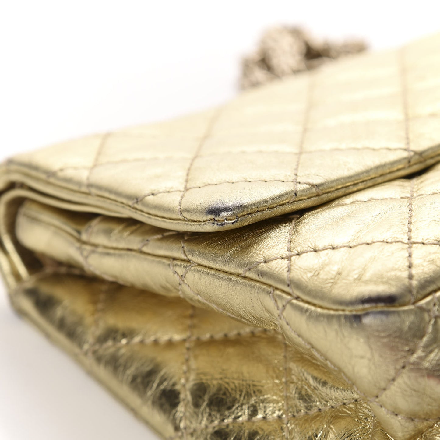 Metallic Aged Calfskin Quilted 2.55 Reissue 225 Flap Gold