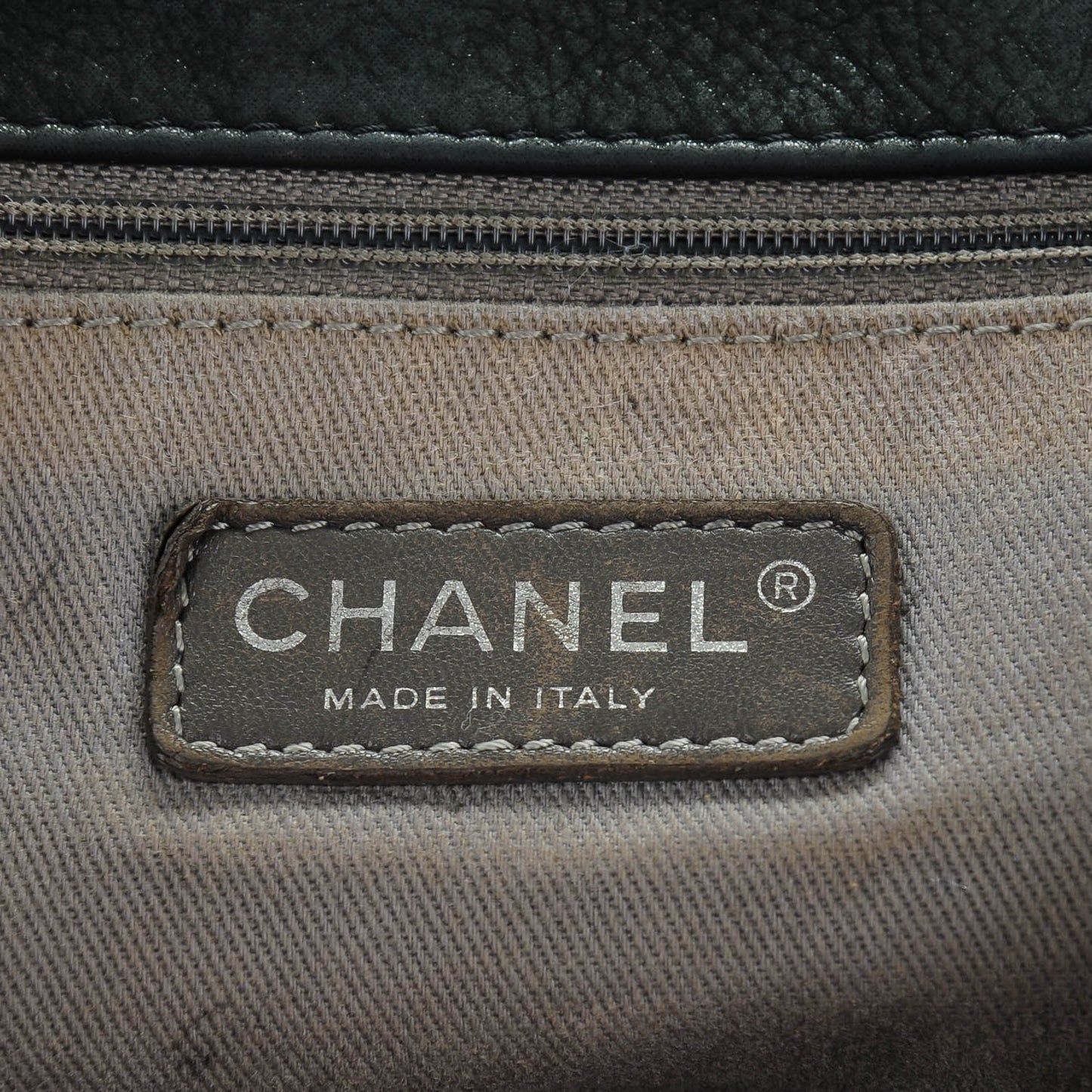Iridescent Calfskin Glint Accordion Flap Black