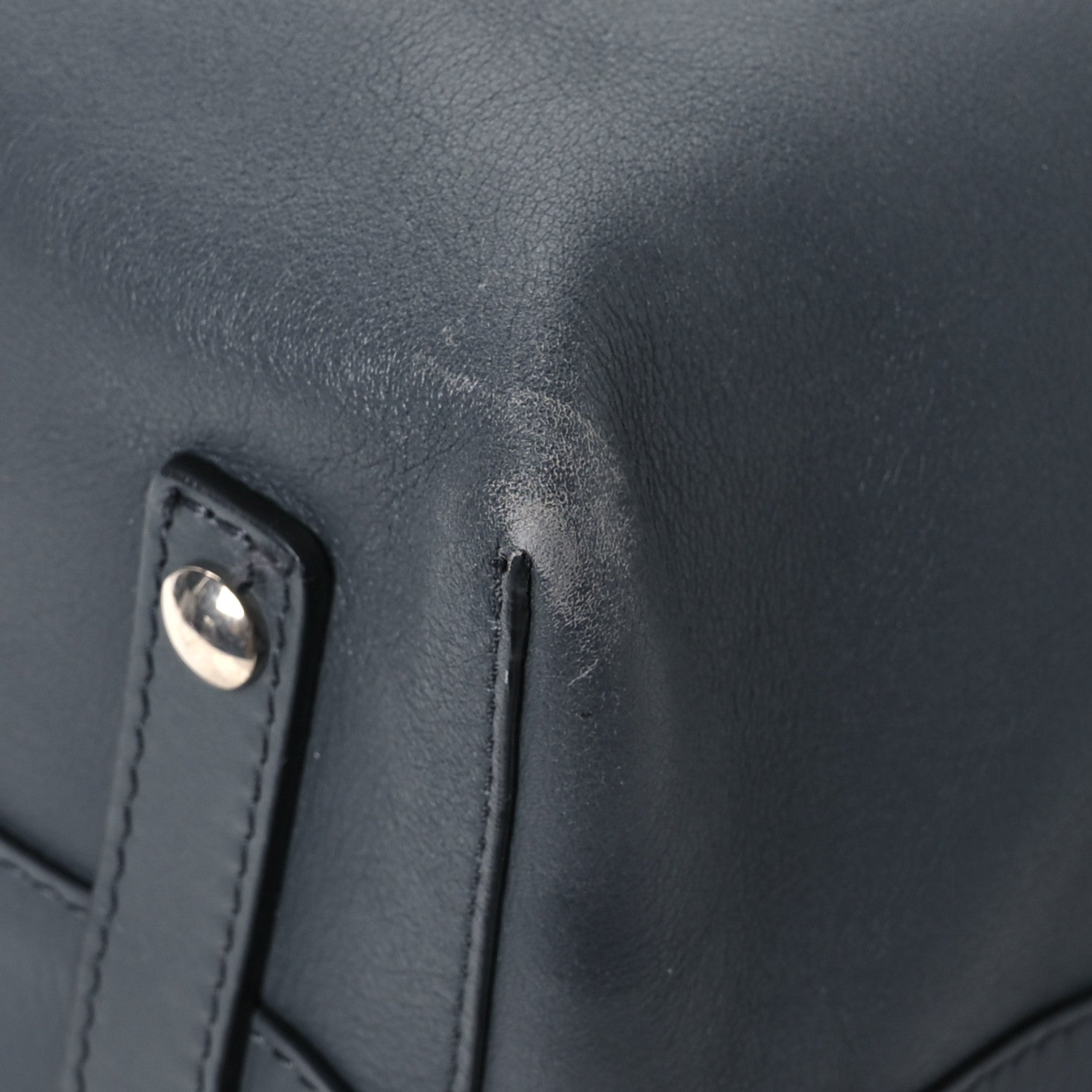 Louis Vuitton Vachetta Leather Luggage Loop 4 of 6