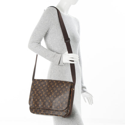 Louis Vuitton Monogram Beaubourg MM Messenger Bag 2 of 7