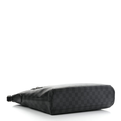 Louis Vuitton Damier Graphite Mick GM 4 of 10