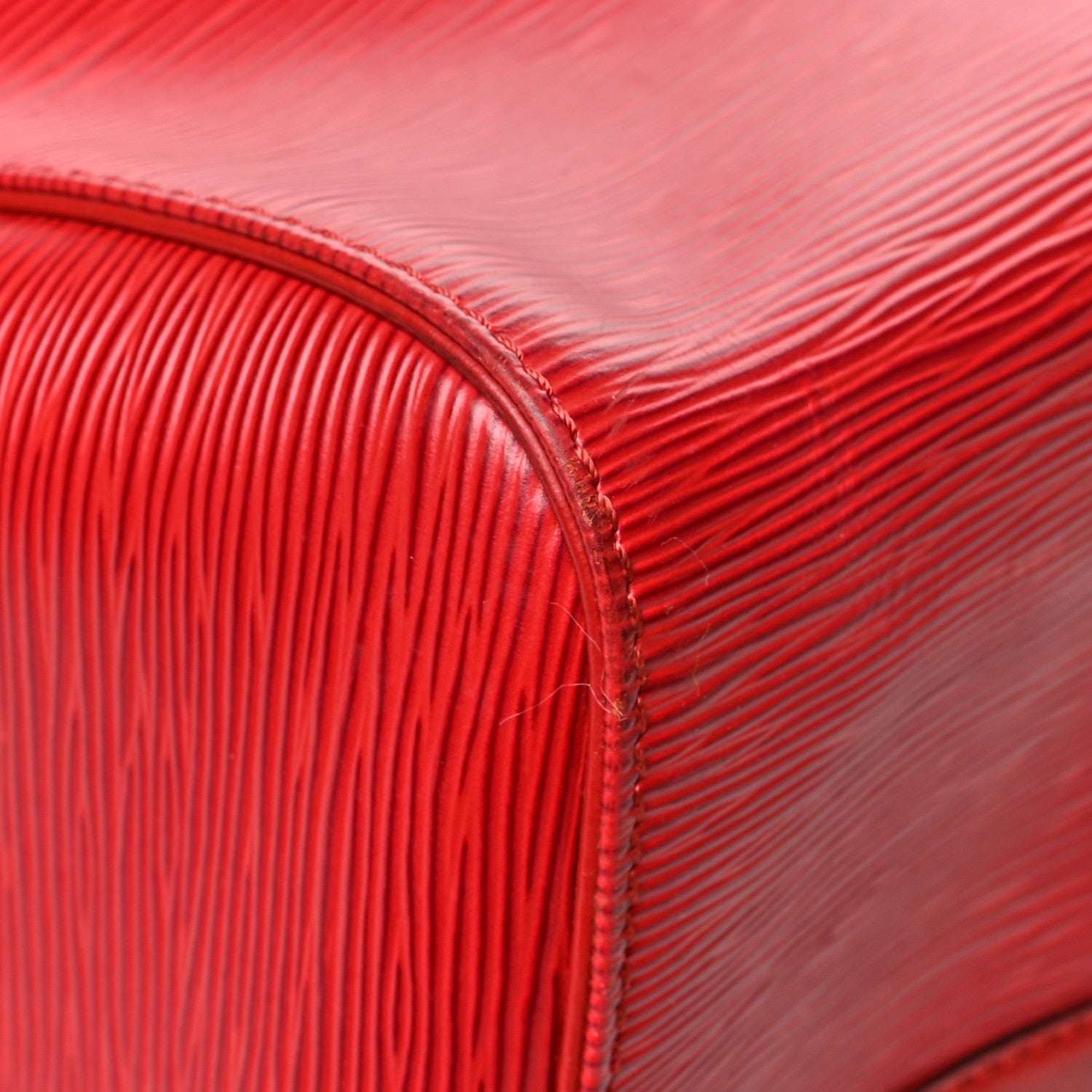 Louis Vuitton Epi Keepall 50 Castillan Red 11 of 15