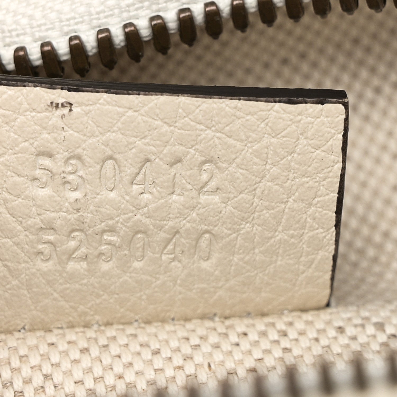 Gucci Grained Calfskin Logo Belt Bag White 7 of 10