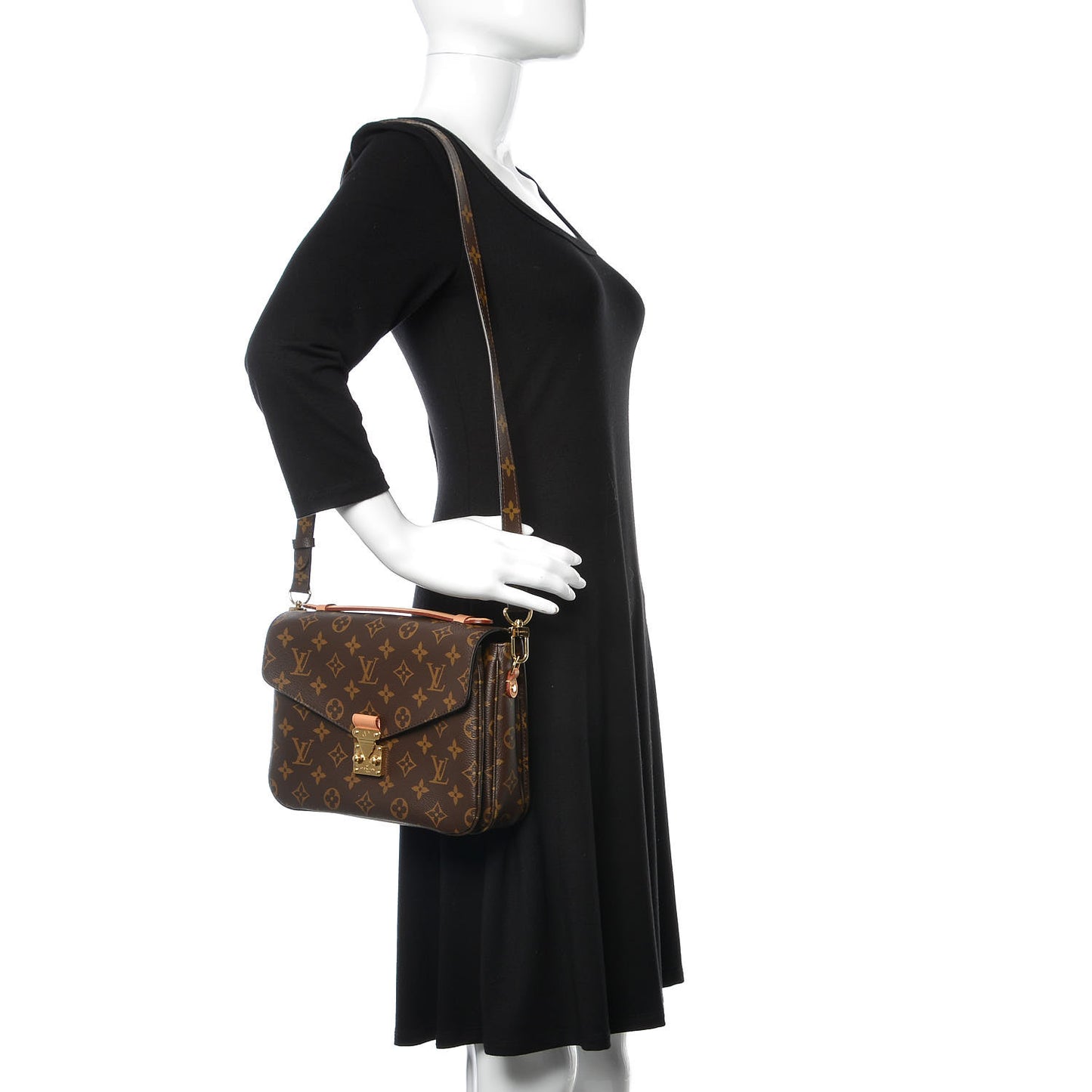 Monogram Pochette Metis