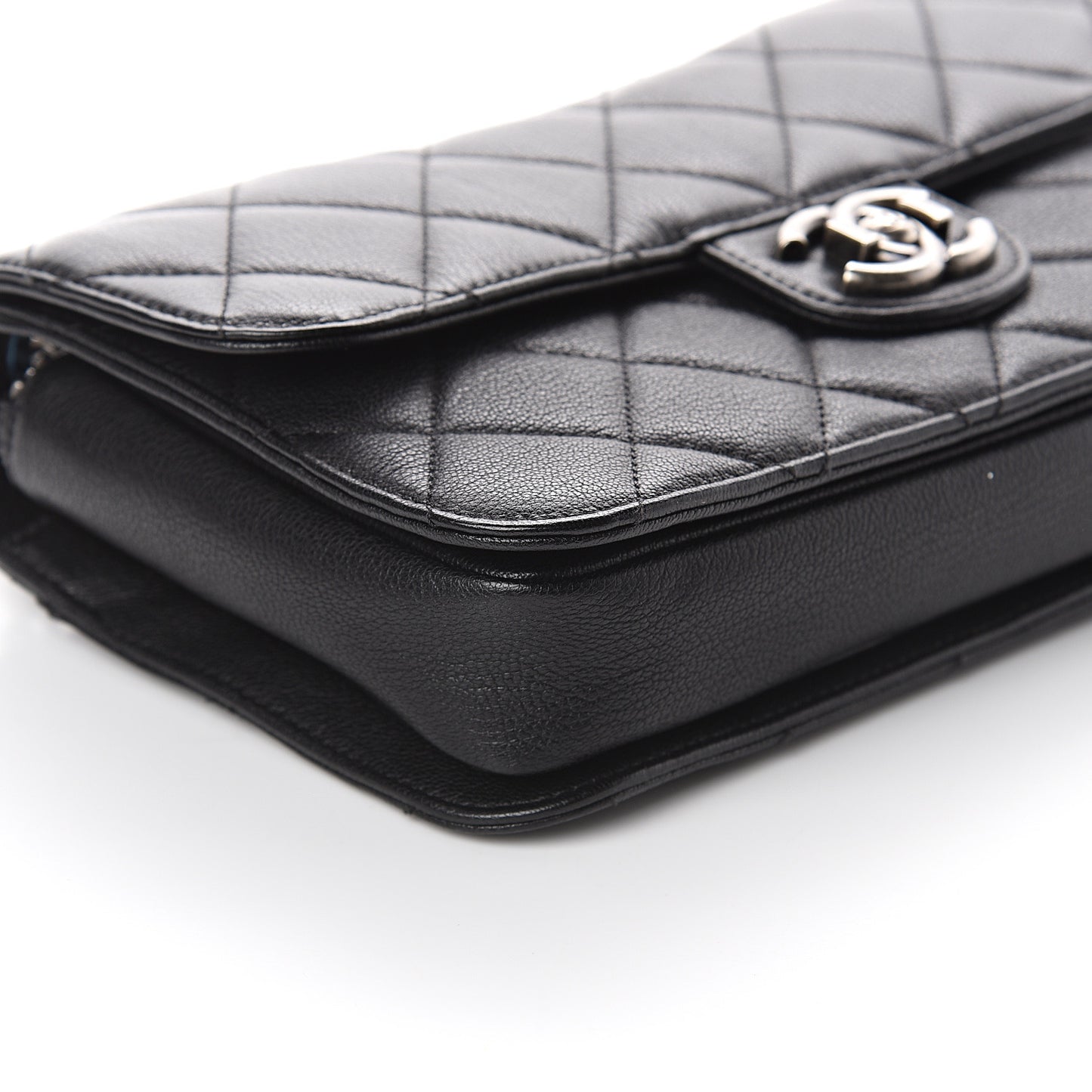 Goatskin Quilted Medium Perfect Edge Flap Black