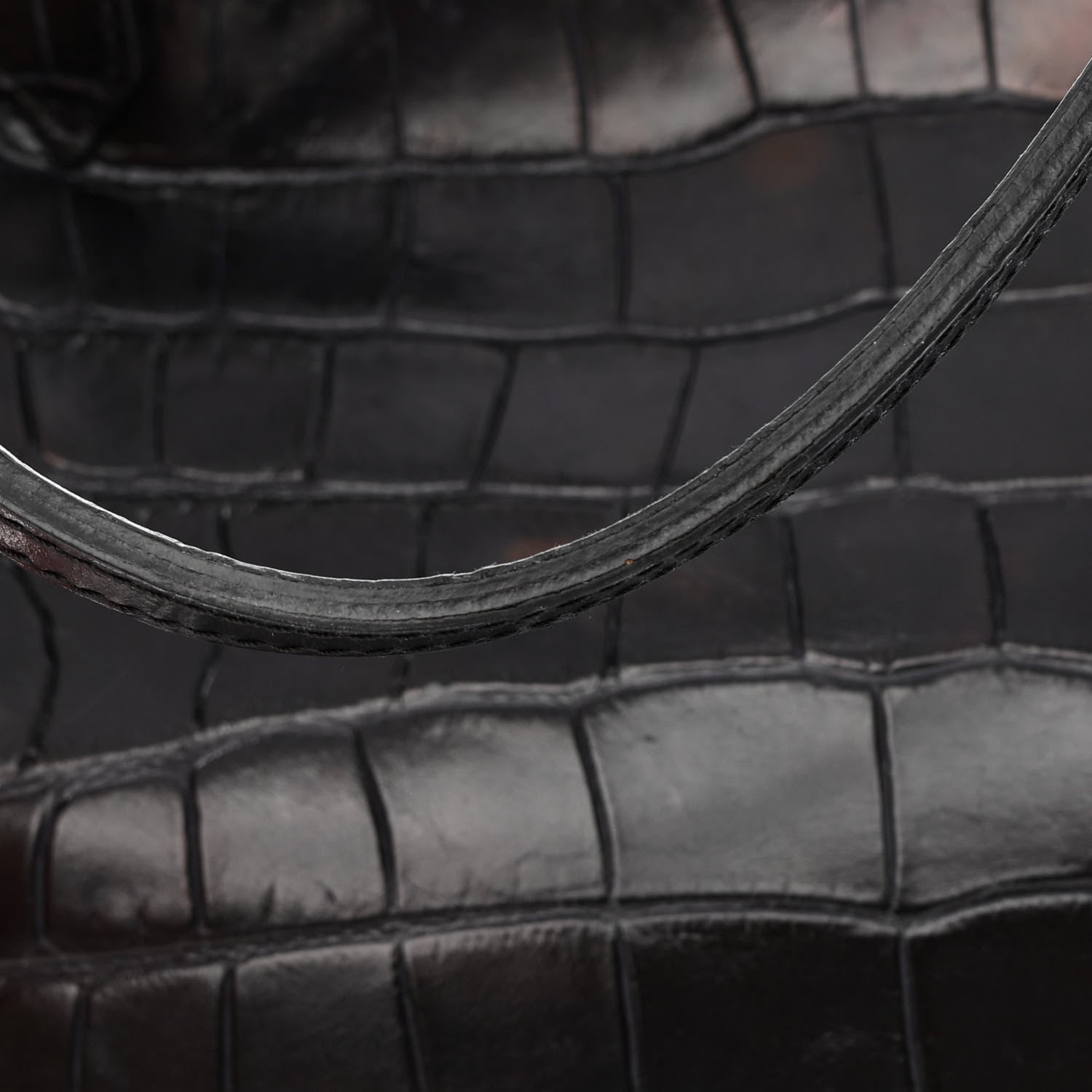 Givenchy Calfskin Crocodile Embossed Medium Antigona Tote Black 20 of 21
