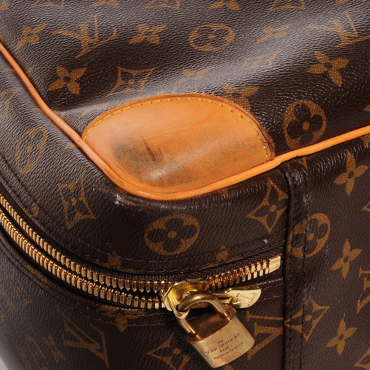 Monogram Sirius 55