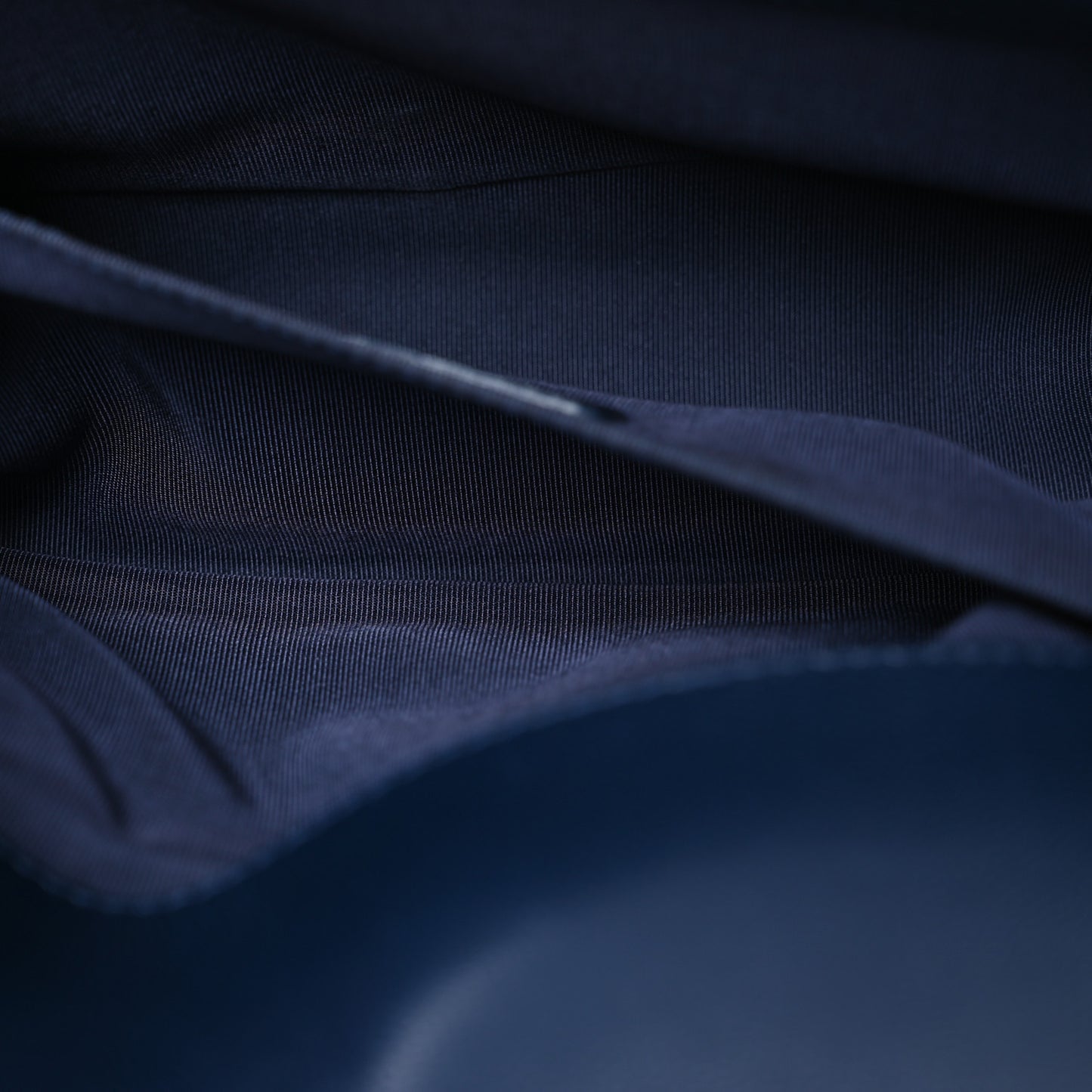 Caviar Chevron Quilted Medium Boy Flap Navy