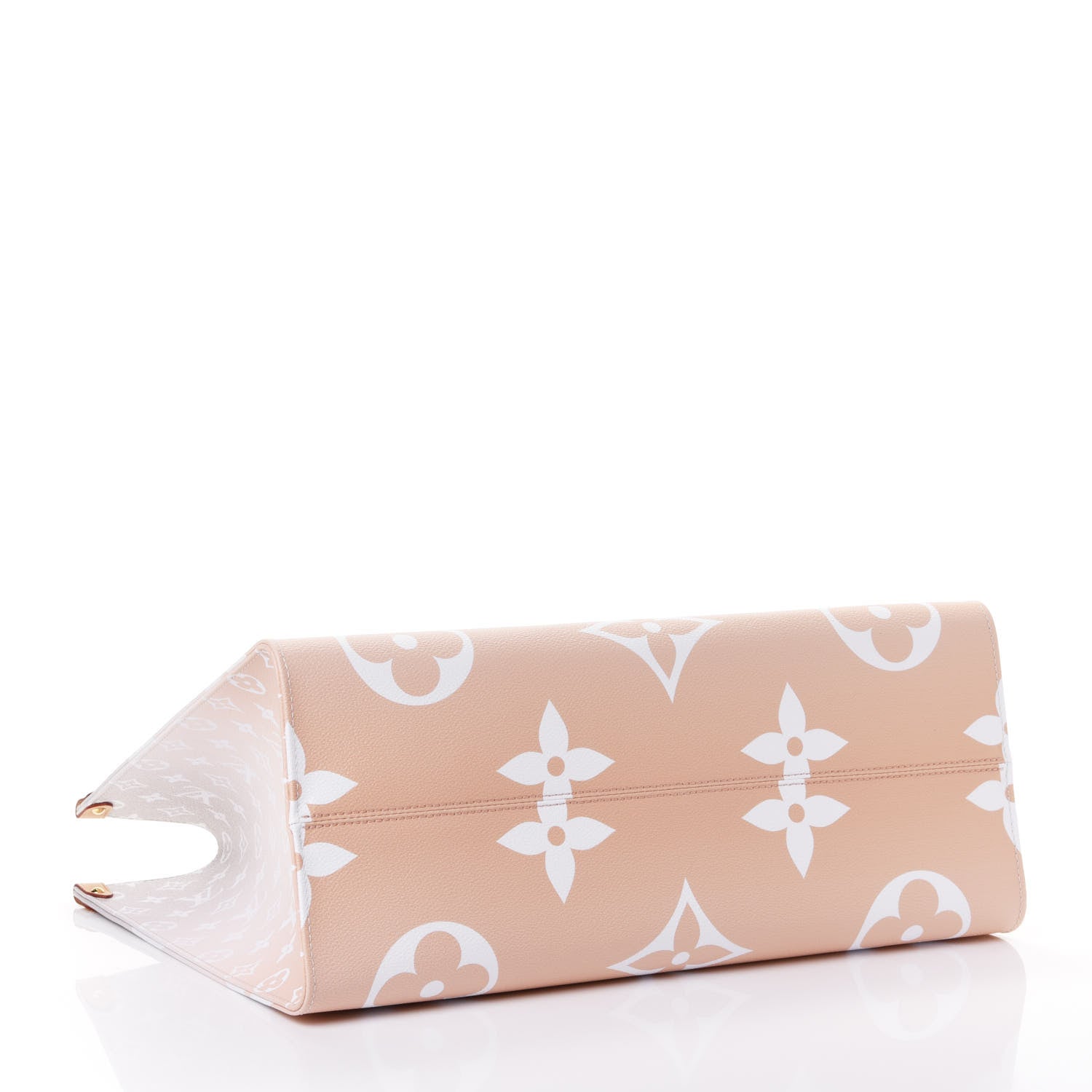 Louis Vuitton Monogram Giant By The Pool Onthego GM Brume 3 of 4