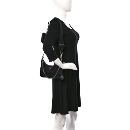 Prada Nylon Re-Edition 2005 Shoulder Bag Black 2 of 14