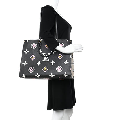 Louis Vuitton Monogram Giant Wild At Heart Onthego GM Black 2 of 9