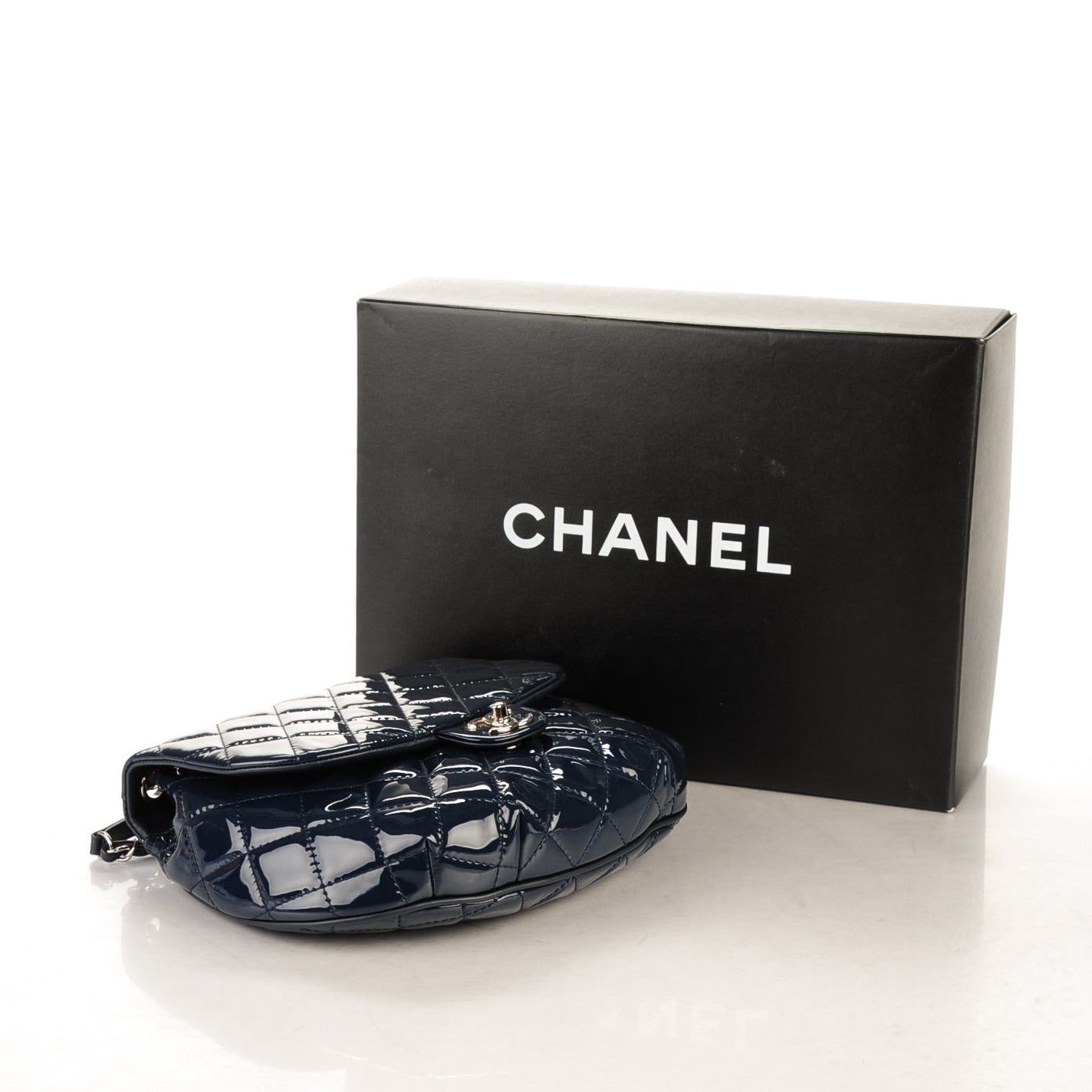 Chanel Patent Calfskin Quilted Medium Bubble CC Flap Dark Navy 4 of 7
