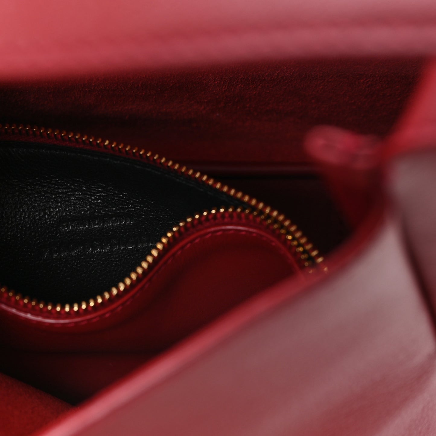 Smooth Calfskin Small Le 5 A 7 Soft Hobo Red Danger
