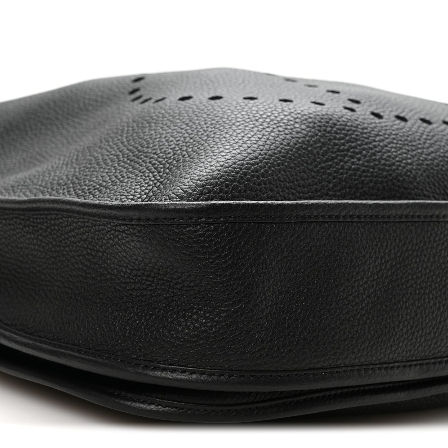 Taurillon Clemence Evelyne III TGM Black