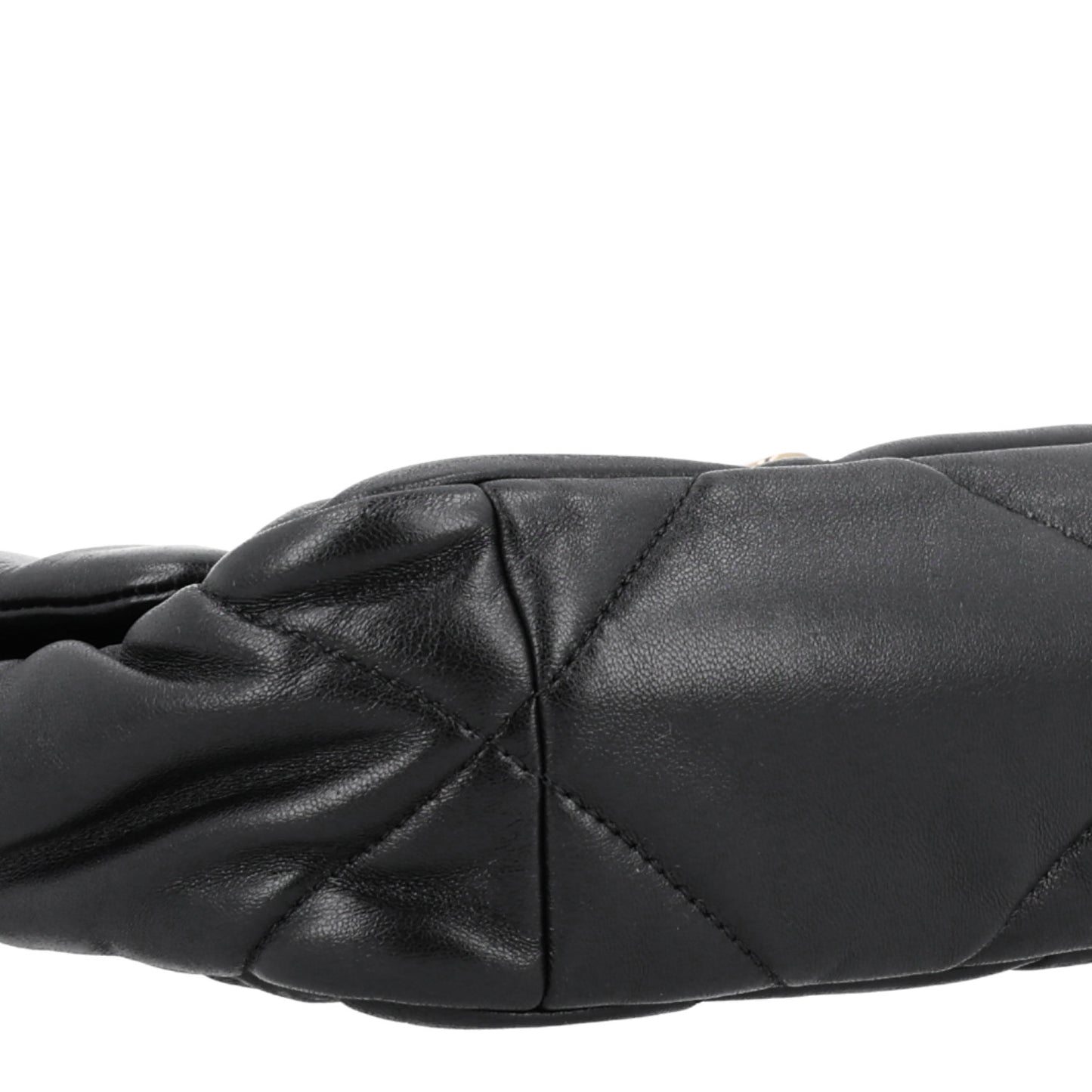 Lambskin Quilted Medium Chanel 19 Flap Black