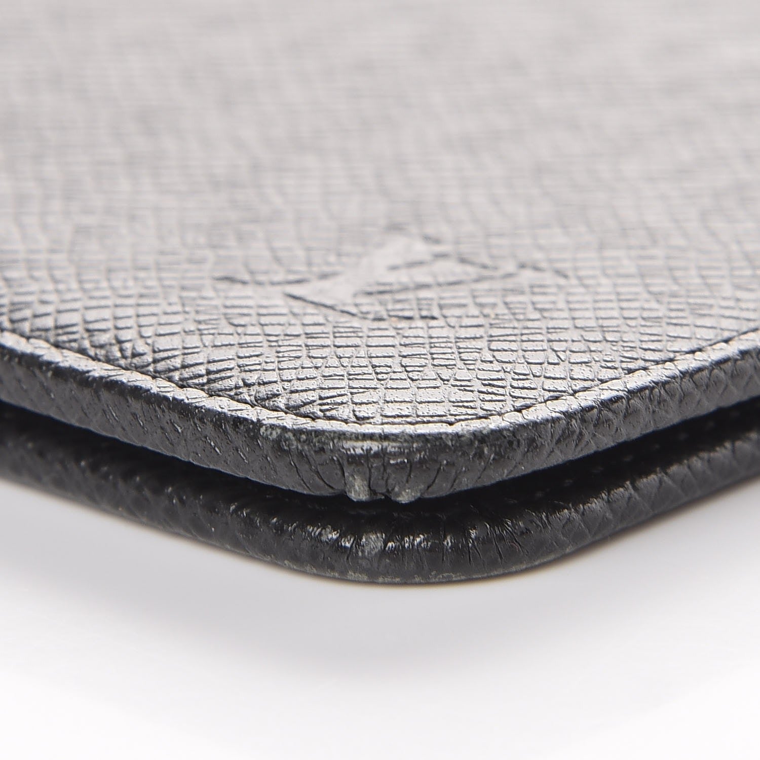 Louis Vuitton Taiga Desk Agenda Cover Ardoise 7 of 11
