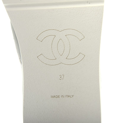 Chanel Goatskin Fabric Gladiator Sandals 37 White Light Grey Navy Blue 9 of 11