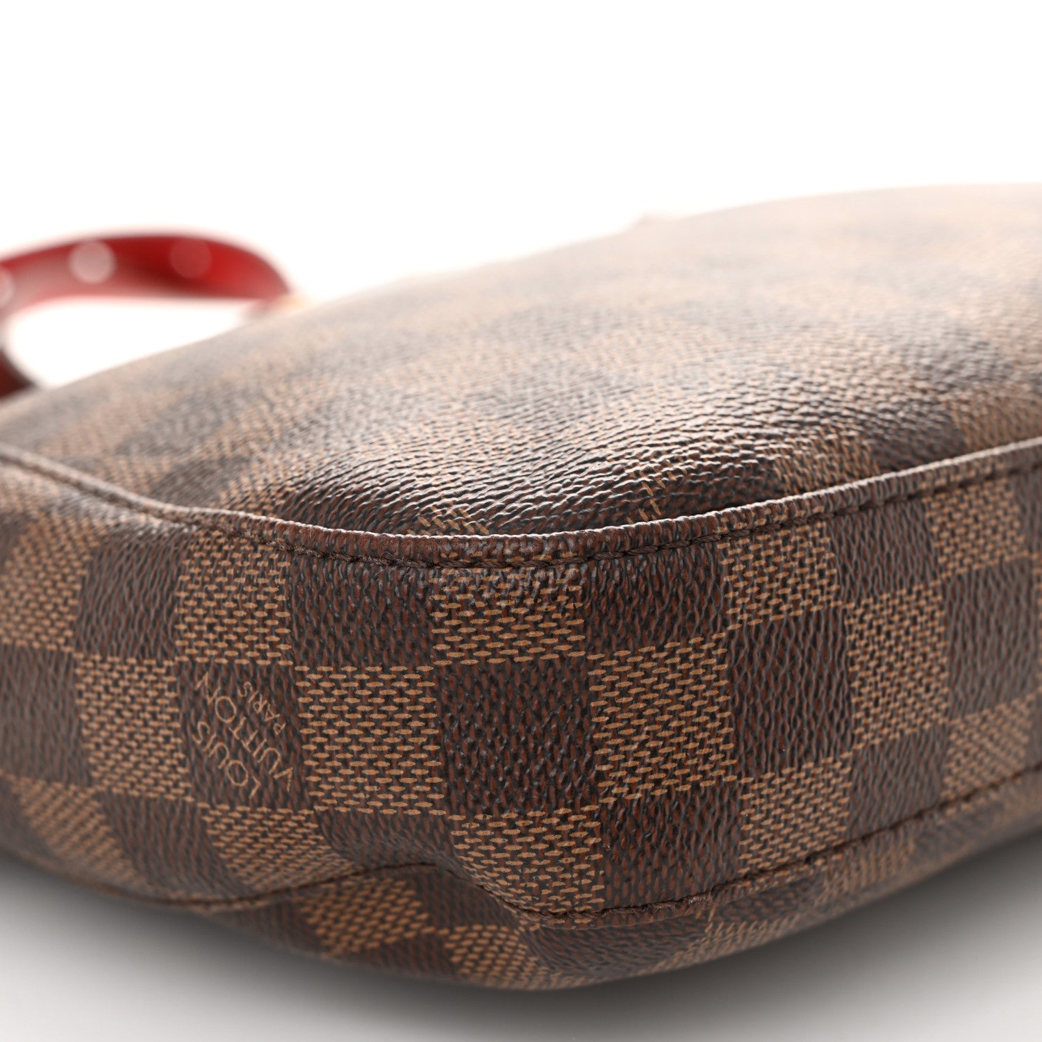 Louis Vuitton Damier Ebene South Bank Besace 9 of 11