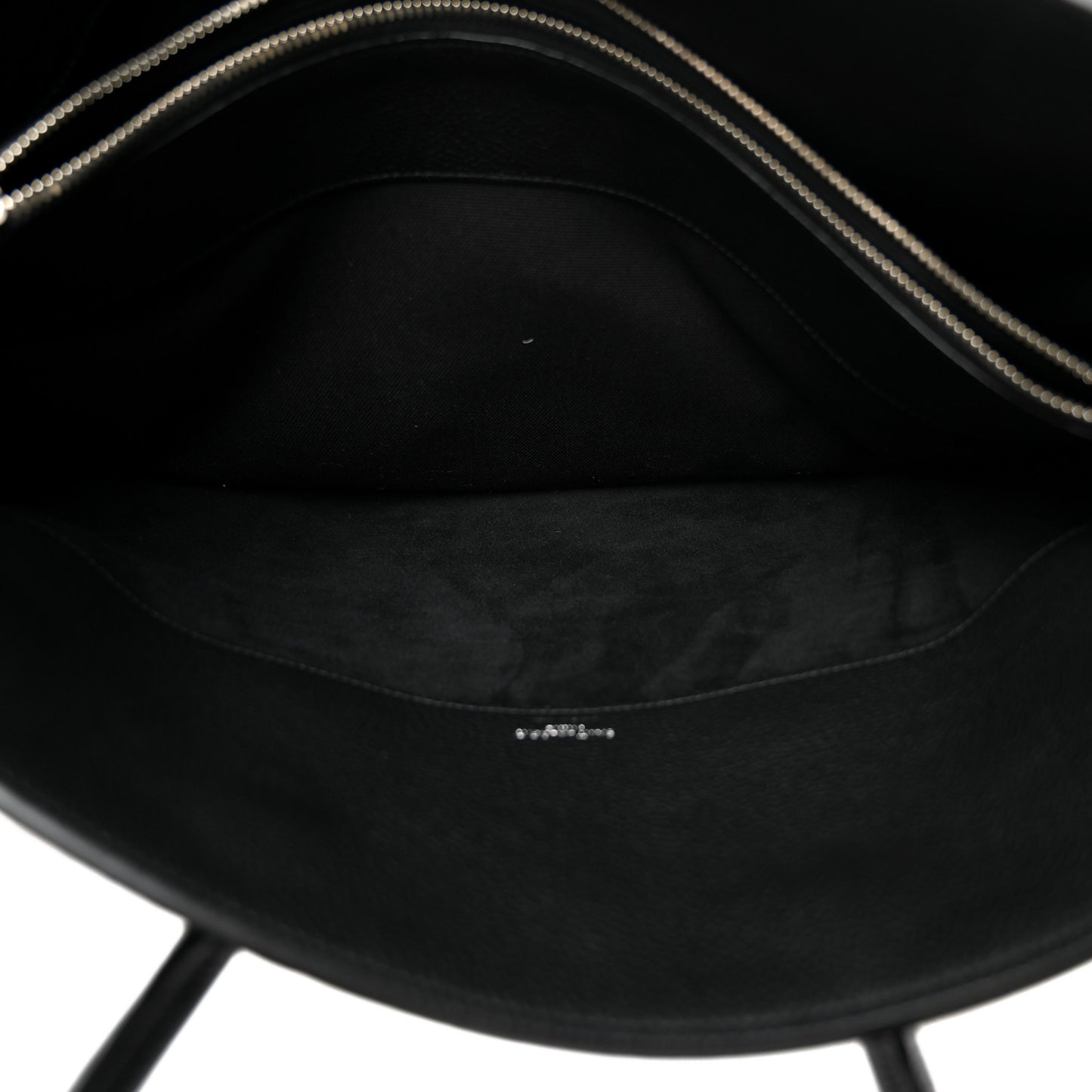 Grained Calfskin Large Thin Sac De Jour Black