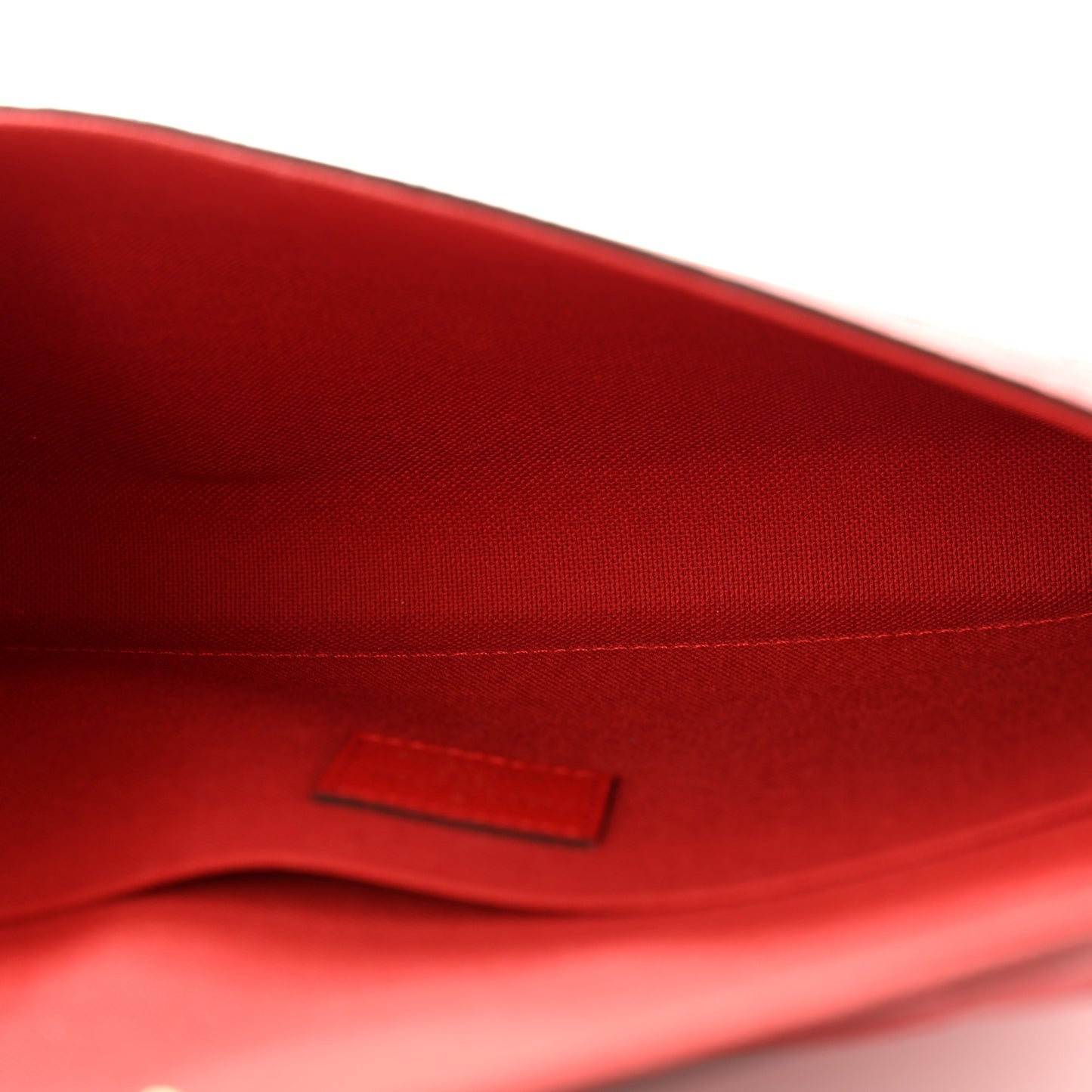 Empreinte Pochette Felicie Chain Wallet Scarlet