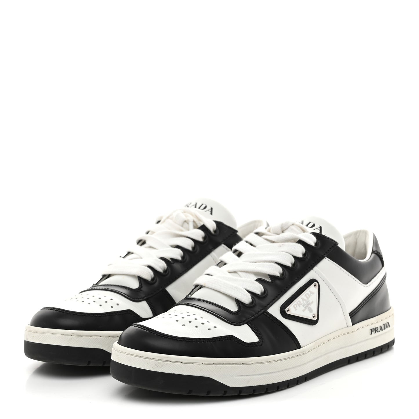 Vitello Sport Spazzolato Rois Triangle Logo Womens Downtown Low Top 30mm Sneakers 38 White Black