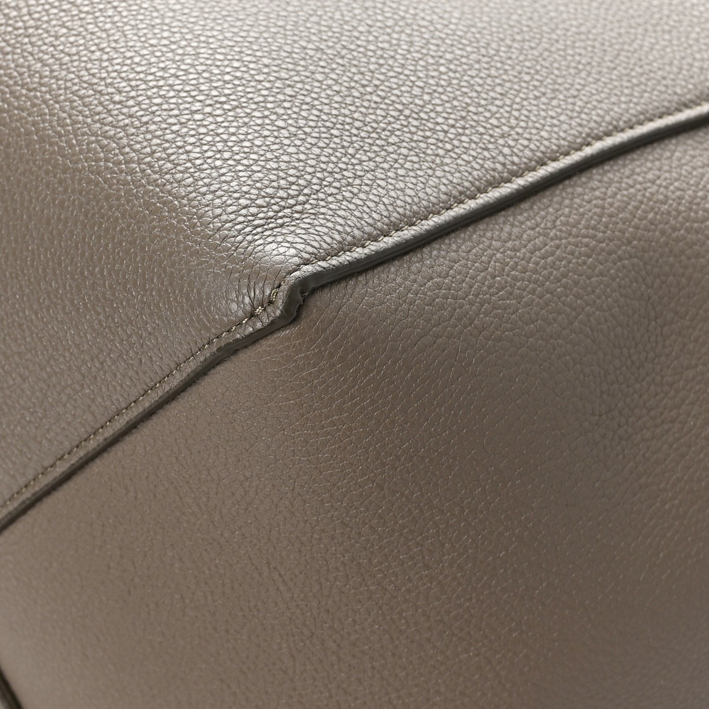 Soft Grained Calfskin Medium Belt Cabas Phantom Taupe