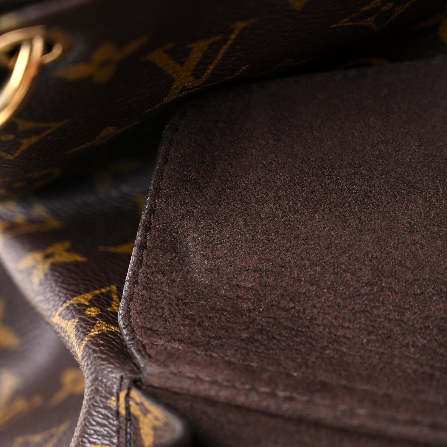 Louis Vuitton Monogram Metis 15 of 23