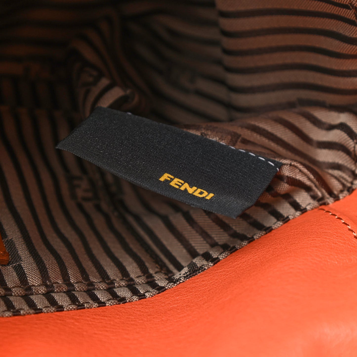 Vitello Flamingo Fendista Pouchette Crossbody Arancio