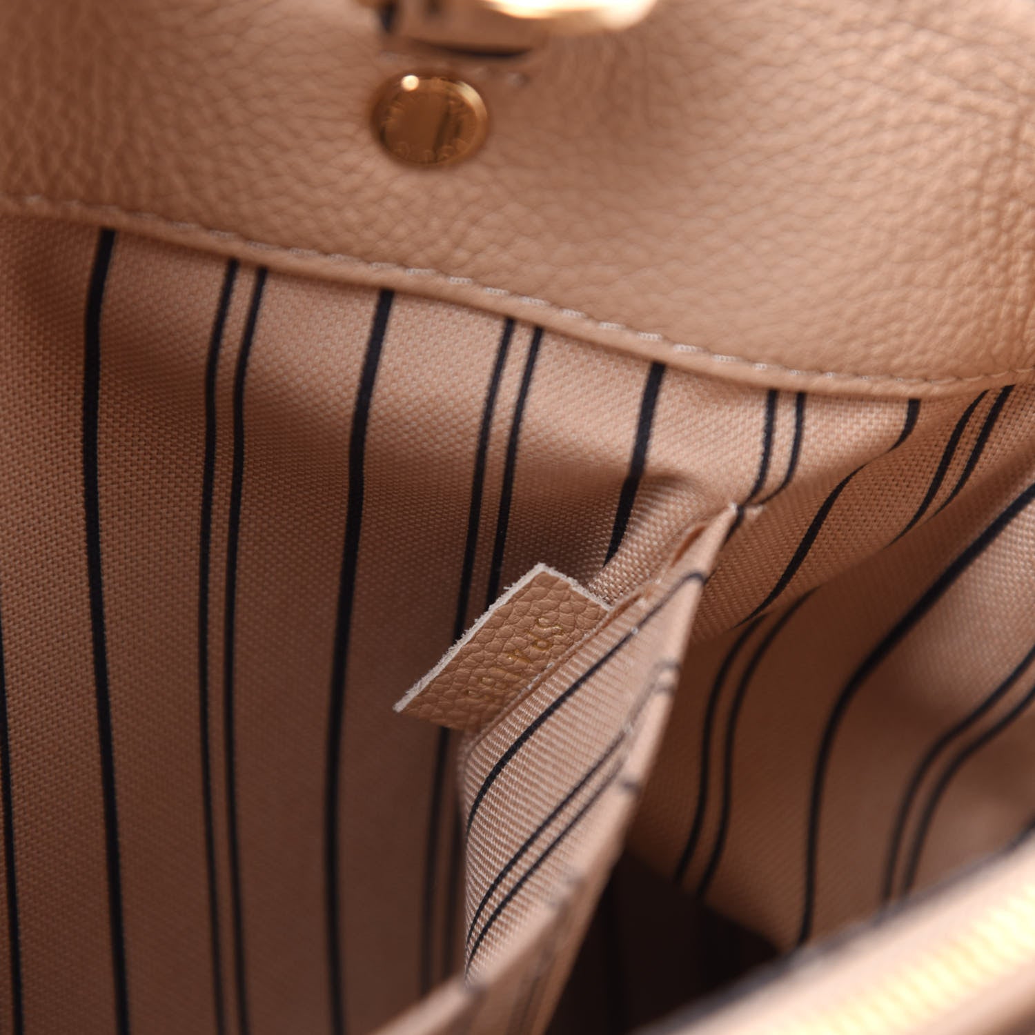 Louis Vuitton Empreinte Montaigne MM Dune 10 of 11