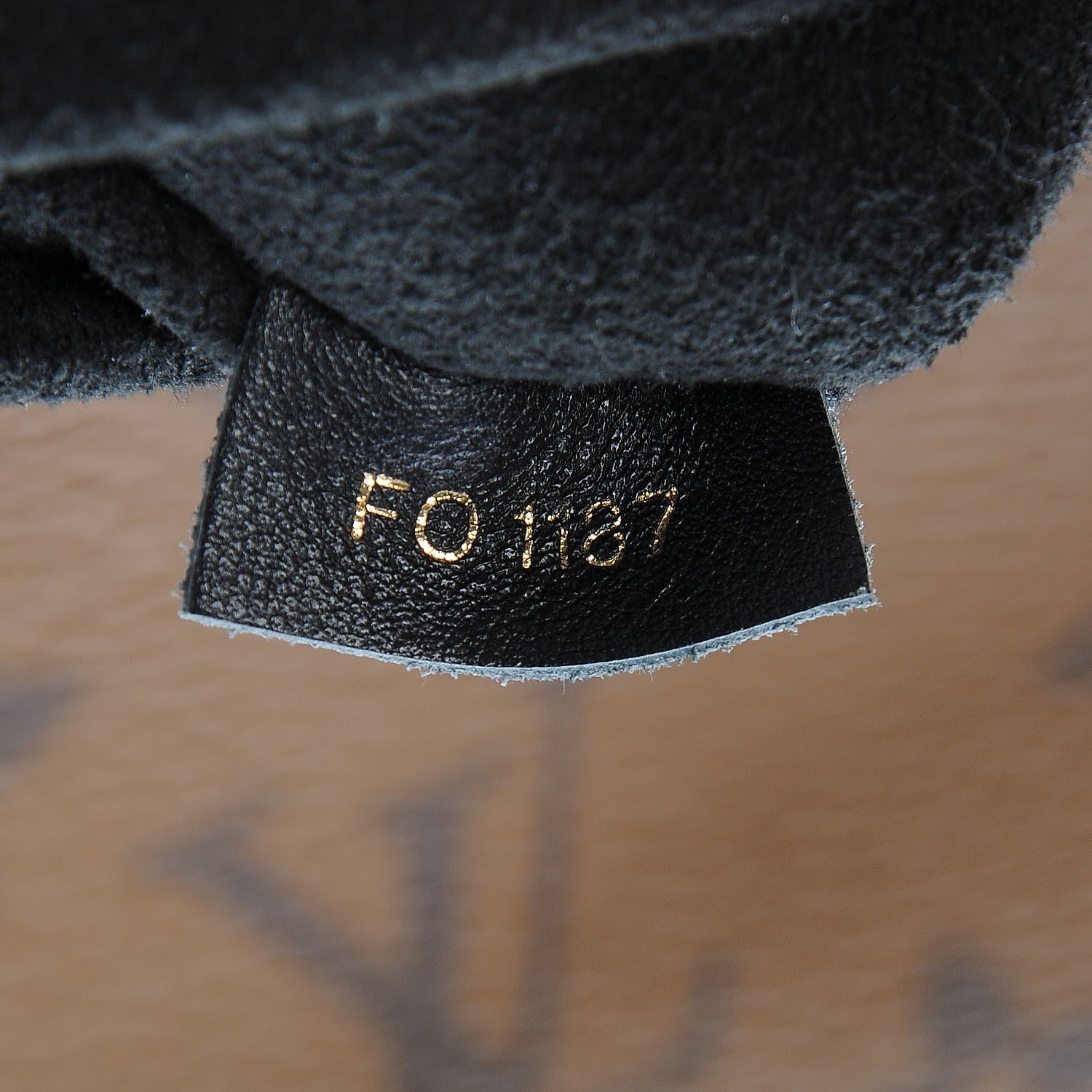 Louis Vuitton Reverse Monogram Triangle Softy 8 of 9
