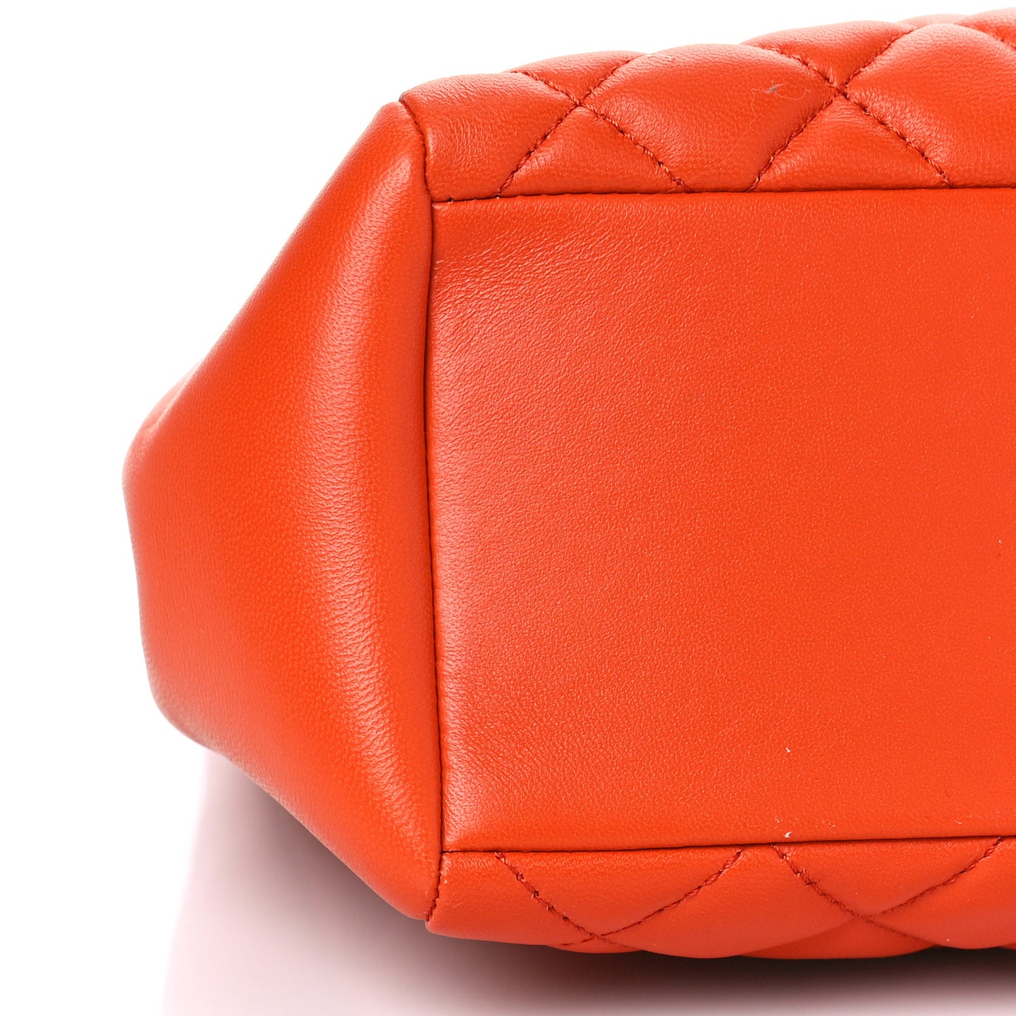 Nappa Quilted Medusa Chain Shoulder Bag Orange