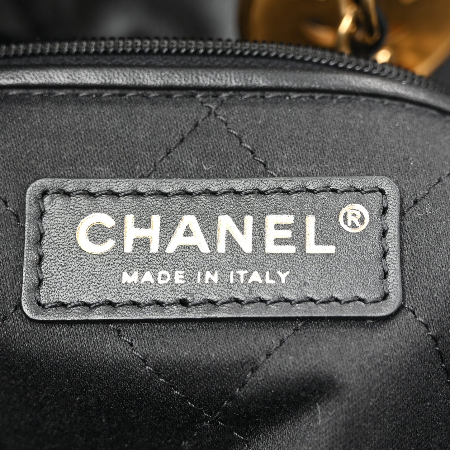 Shiny Calfskin Quilted Small Chanel 22 Black
