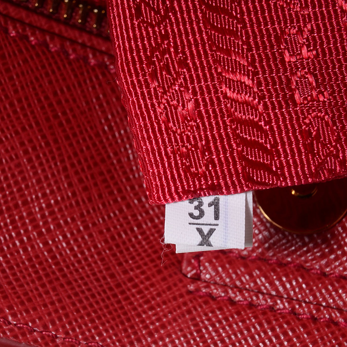 Saffiano Lux Medium Tote Fuoco