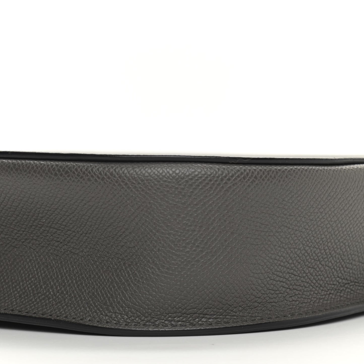 Grained Calfskin Medium Trotteur Grey
